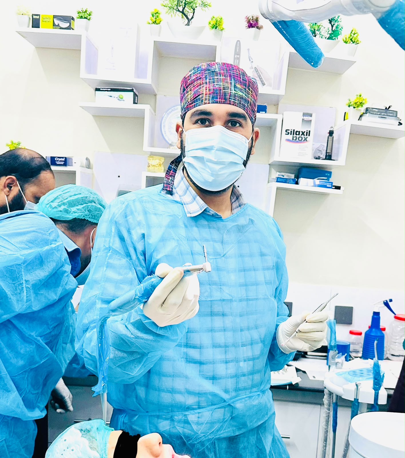 Dr. Zawar